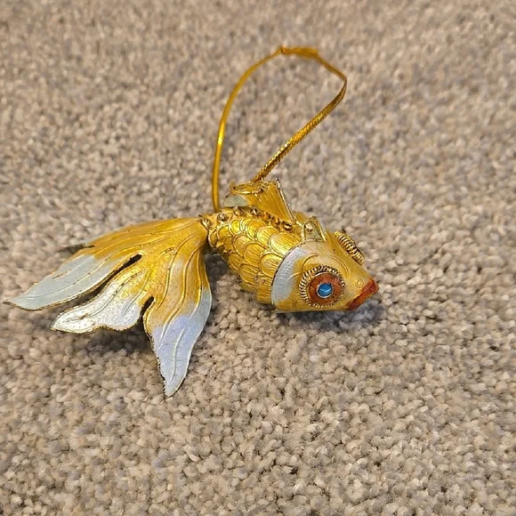 Metal Gold Fish Ornament Decoration Charm - Picture 1 of 3